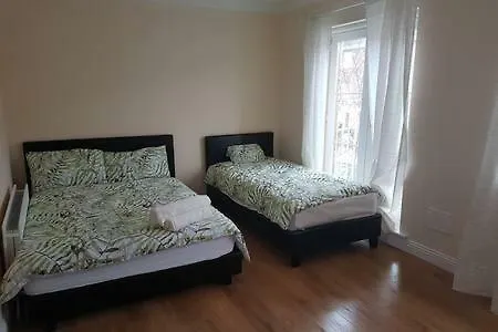 12 Boulevard Guest house *